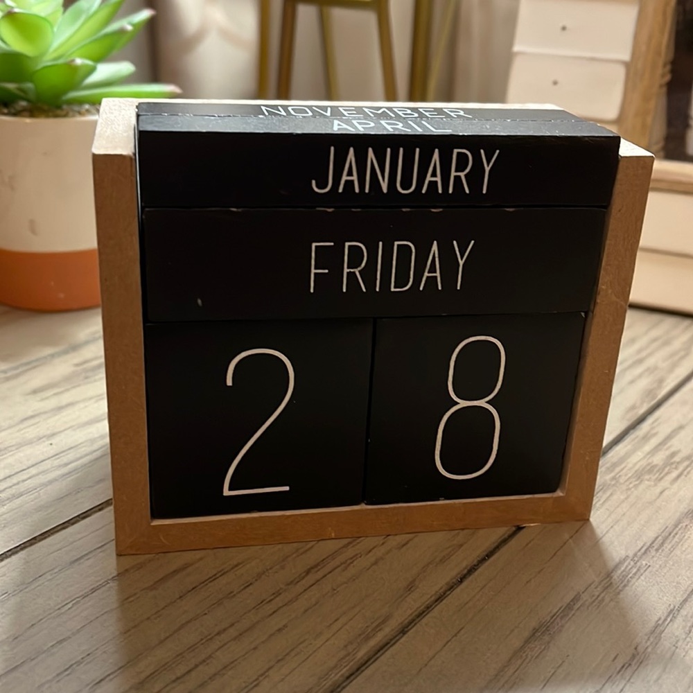 Block Calendar no need for year.  Daily calendar 💕💕💕